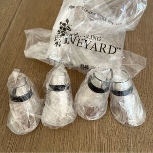 Traveling Vineyard  Tulip Wine Pourers